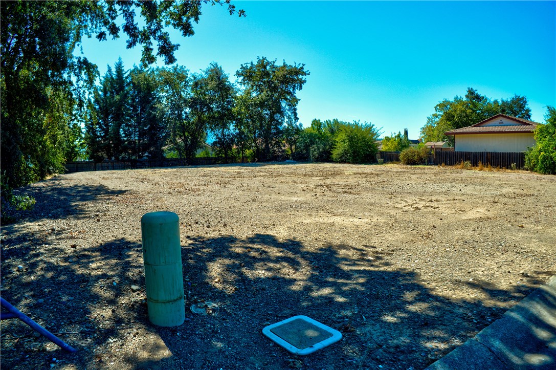 8541 Paradise Valley Boulevard, Lucerne