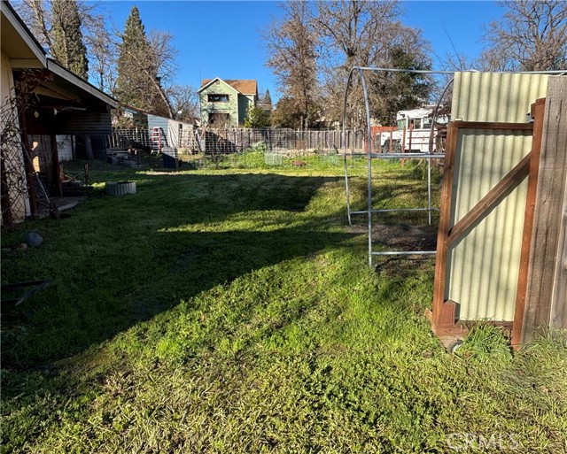 320 Armstrong Street, Lakeport