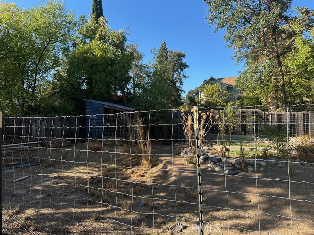 320 Armstrong Street, Lakeport