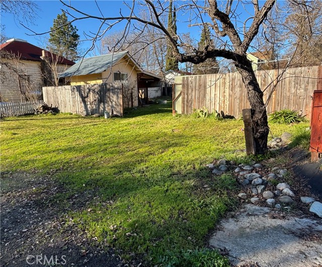 320 Armstrong Street, Lakeport