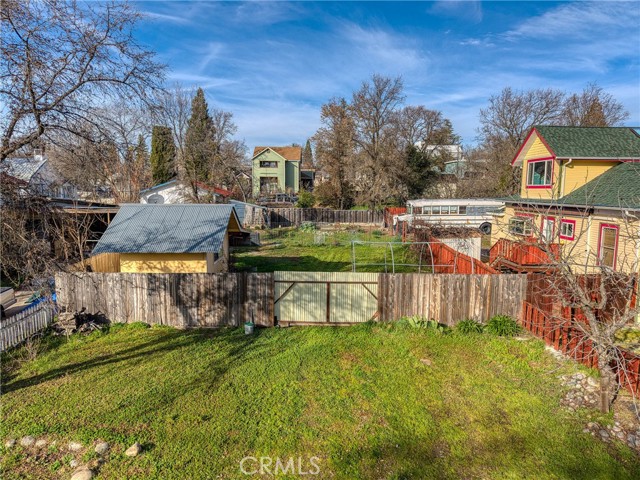 320 Armstrong Street, Lakeport