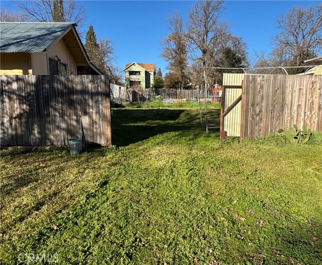 320 Armstrong Street, Lakeport