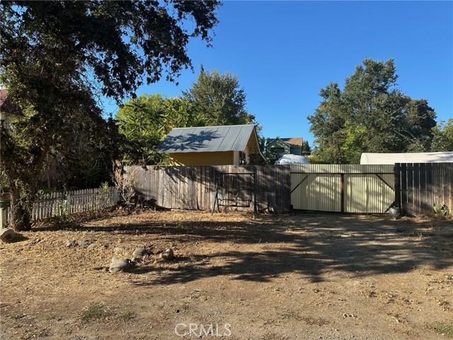 320 Armstrong Street, Lakeport