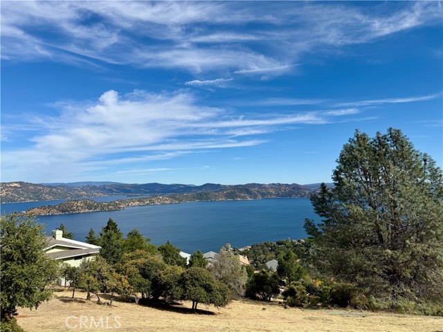 8187 N. Heights Dr., Kelseyville