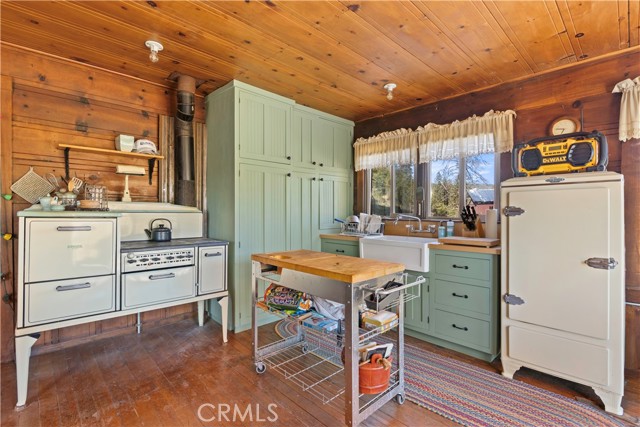 5200 Bartlett Springs Road, Lucerne