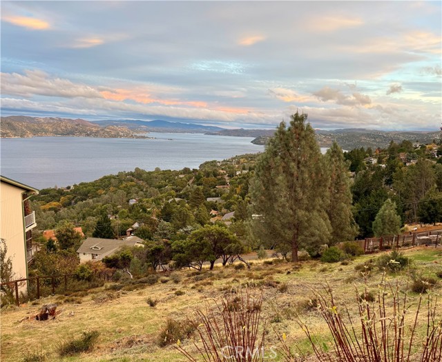 8171 N Heights, Kelseyville