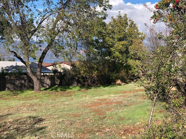 5708 Ponca, Kelseyville