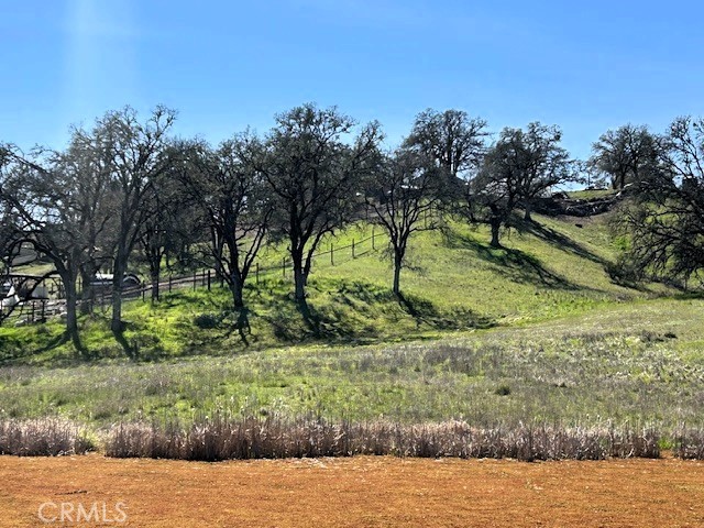 355 Pine Ridge, Lakeport