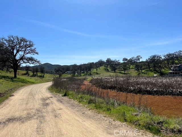 355 Pine Ridge, Lakeport