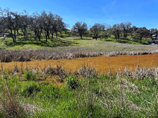 355 Pine Ridge, Lakeport