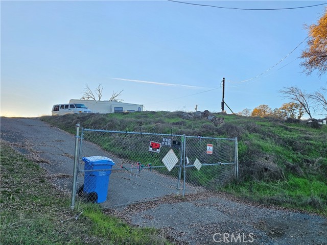 17150 Deer Park, Lower Lake