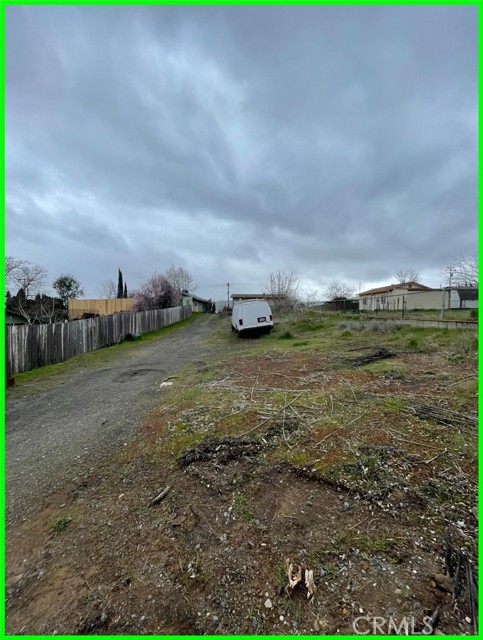 13731 Santa Clara, Clearlake