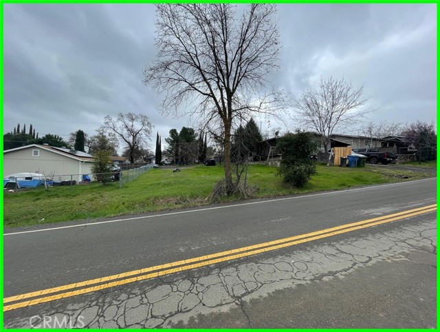 15940 Davis Avenue, Clearlake