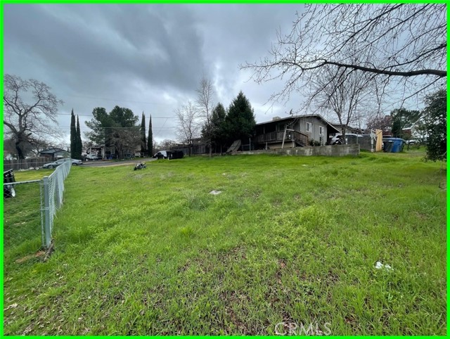 15940 Davis Avenue, Clearlake