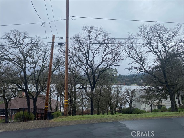 19210 N Shore Court, Hidden Valley Lake