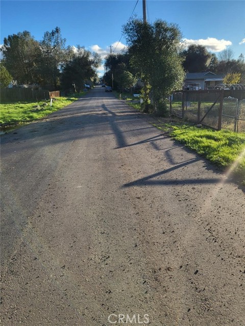 2810 10th Street, Clearlake