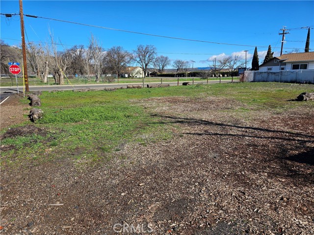 3516 Cypress, Clearlake