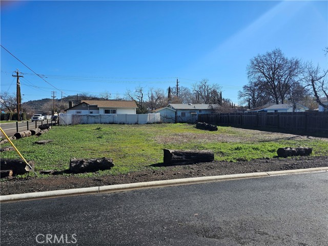 3516 Cypress, Clearlake