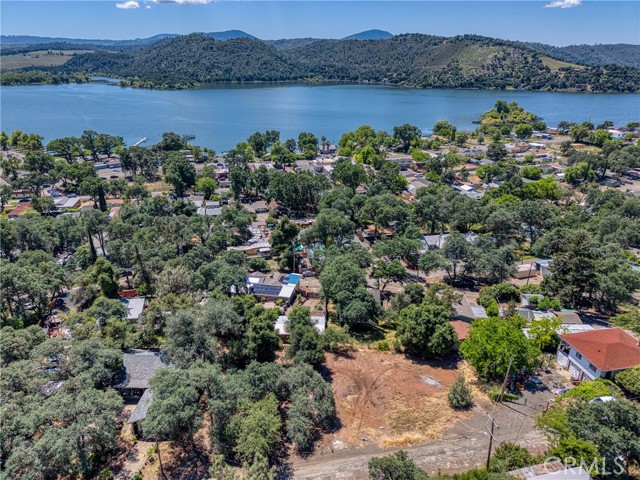4681 W 40th Street, Clearlake