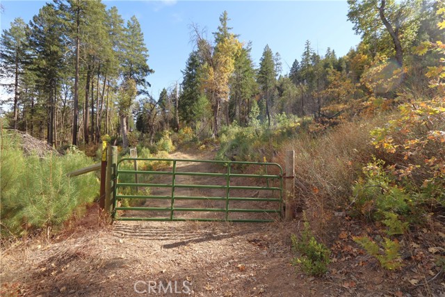 15667 17 N 11 Road, Upper Lake