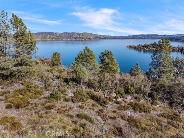 11390 Point Lakeview, Kelseyville