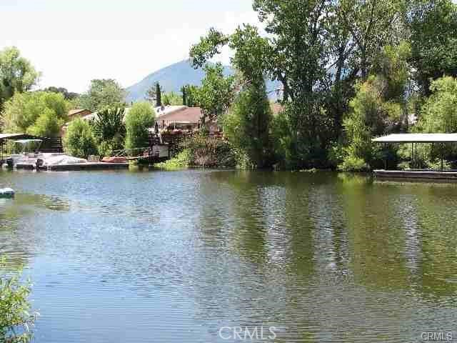 555 Keys Boulevard, Clearlake Oaks