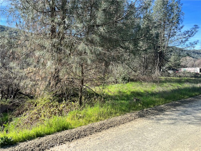 2286 New Long Valley Road, Clearlake Oaks