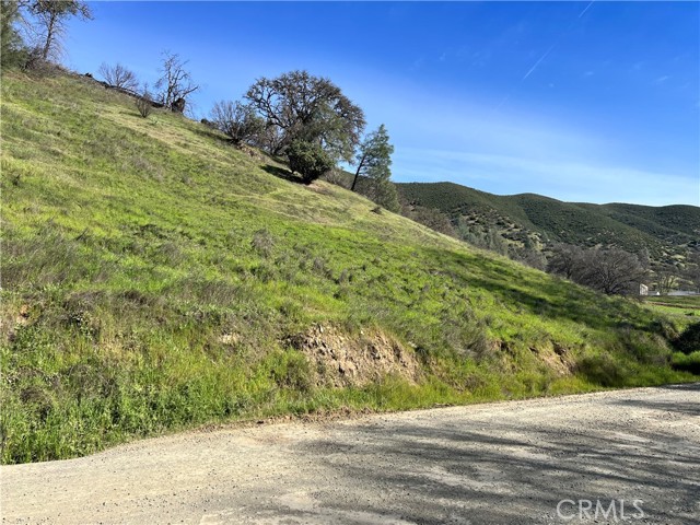 2286 New Long Valley Road, Clearlake Oaks