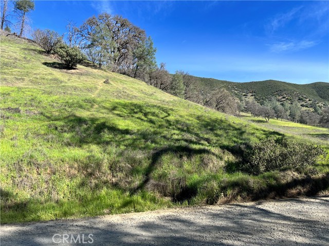 2286 New Long Valley Road, Clearlake Oaks
