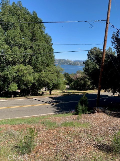 8299 N Heights, Kelseyville