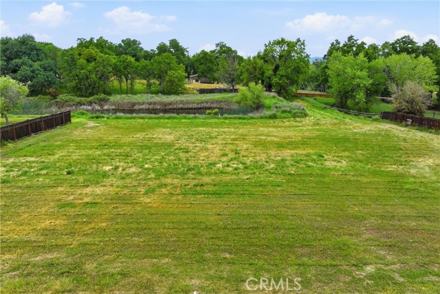 1100 Oak Park, Lakeport