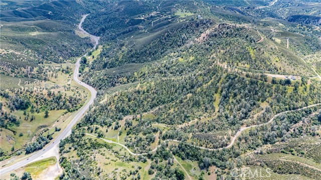 401 Watertrough Rd, Clearlake Oaks