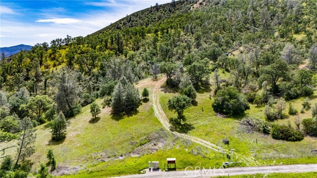 401 Watertrough Rd, Clearlake Oaks