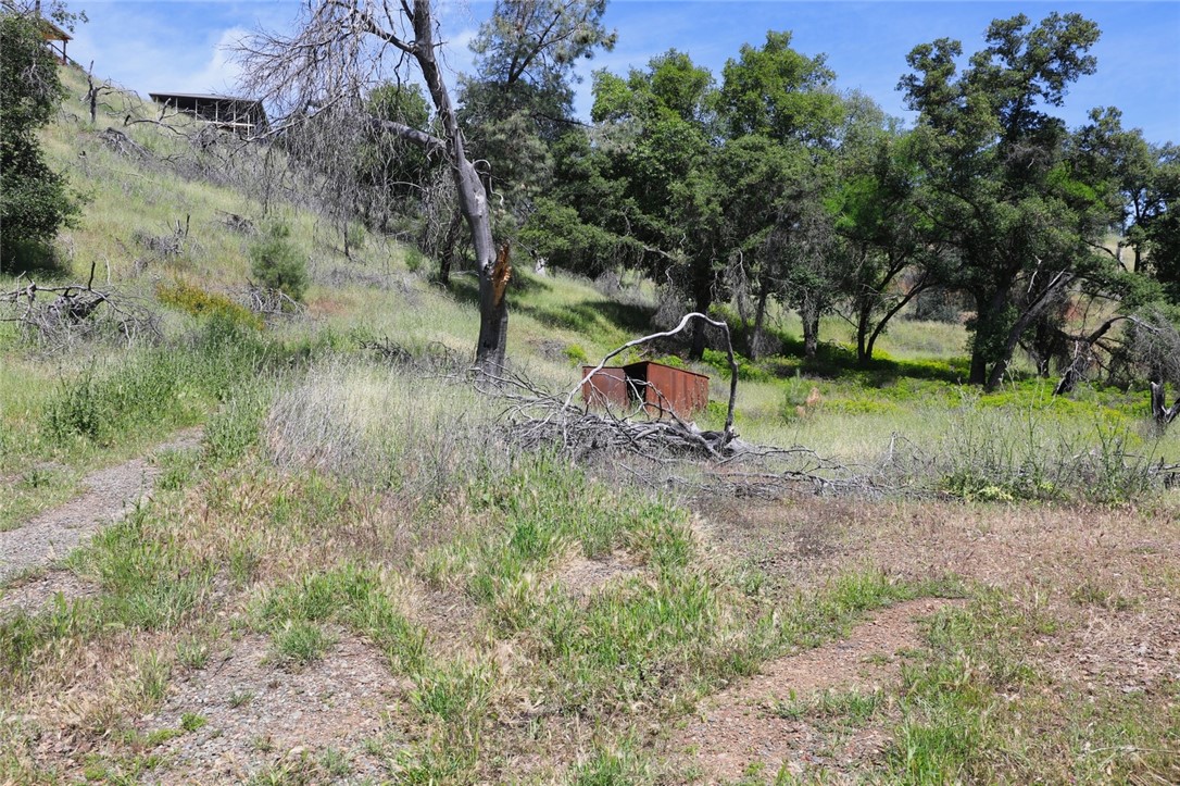 3168 Oak Crest, Clearlake