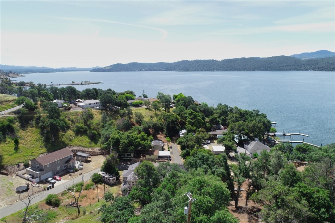 3168 Oak Crest, Clearlake