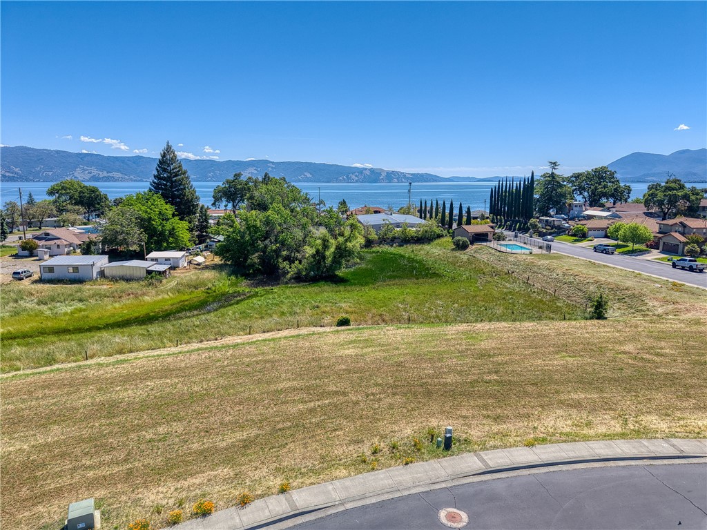 2770 Lizzy Lane, Lakeport