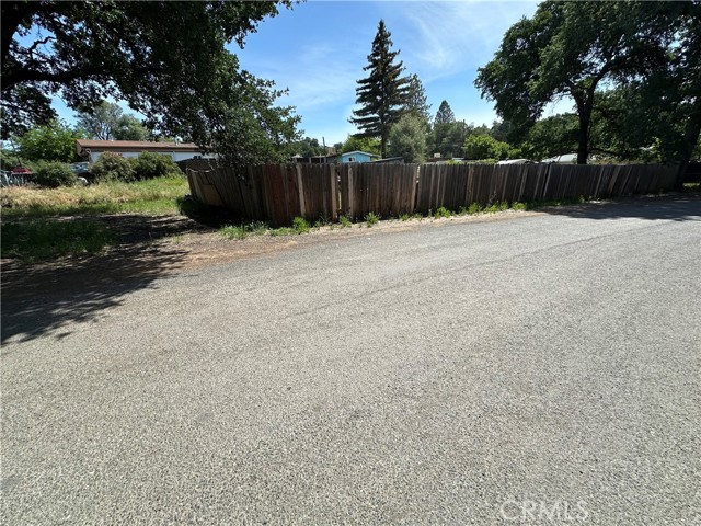 15225 Highland Avenue, Clearlake
