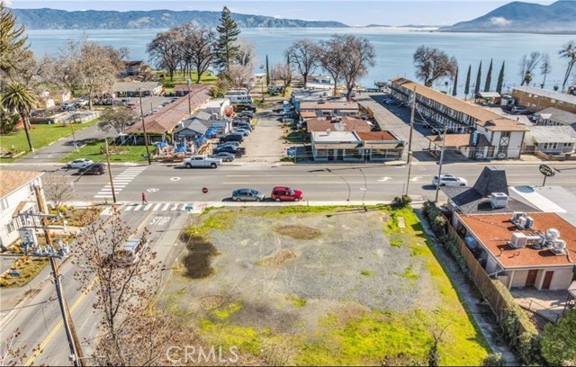 1095 N Main Street, Lakeport