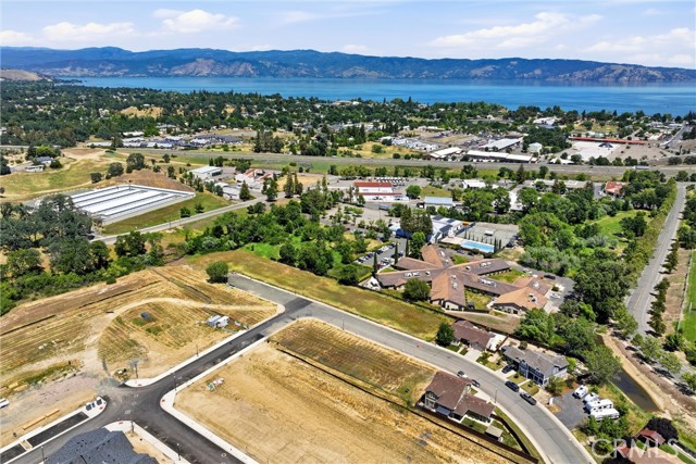 1245 Wrigley, Lakeport