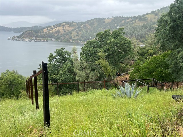 2995 Oak Crest Drive, Clearlake