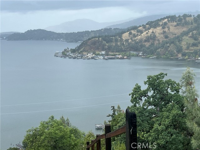 2995 Oak Crest Drive, Clearlake