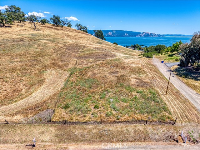 670 Walnut, Lakeport