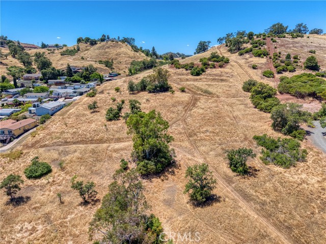 670 Walnut, Lakeport