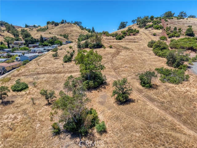 670 Walnut, Lakeport