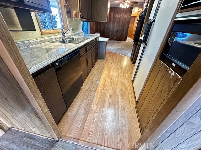4265 LAKESHORE Boulevard, Lakeport