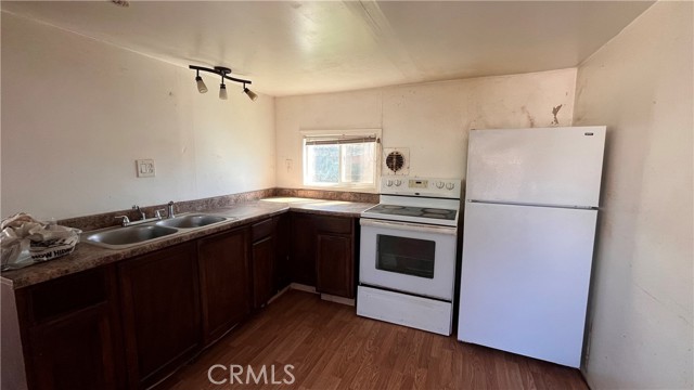 3525 Madrone St, Clearlake
