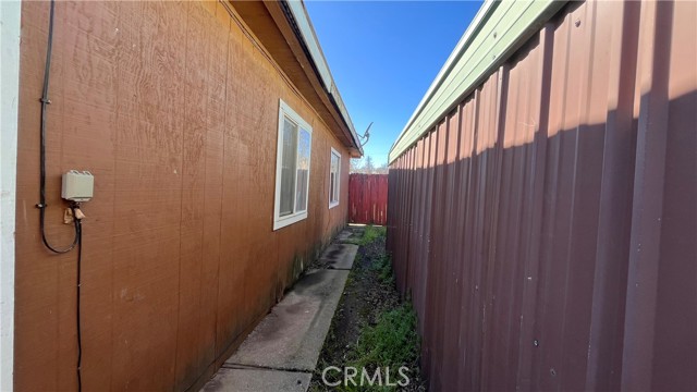 3525 Madrone St, Clearlake