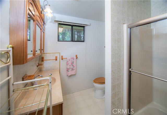 2861 San Joaquin Avenue, Clearlake