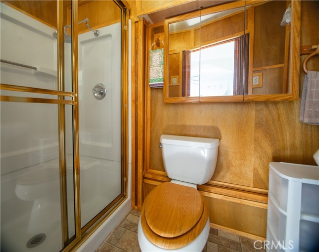 2861 San Joaquin Avenue, Clearlake