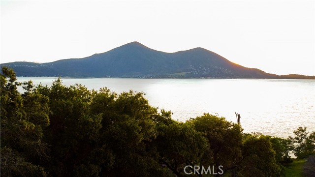 2861 San Joaquin Avenue, Clearlake